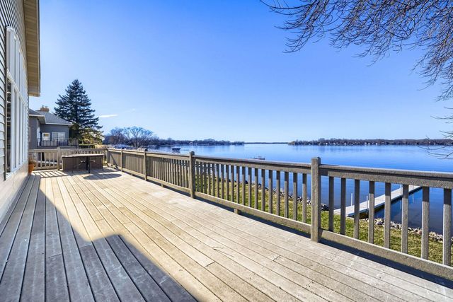 7728 Hilo Lane N, Forest Lake, MN 55025