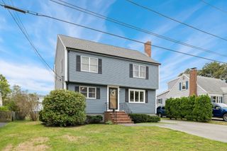 19 Cedar Grove Ave, Peabody, MA 01960