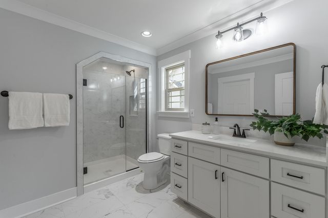 137 Sunset Cove Drive 32c, Rossville, GA 30741