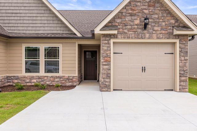 137 Sunset Cove Drive 32c, Rossville, GA 30741