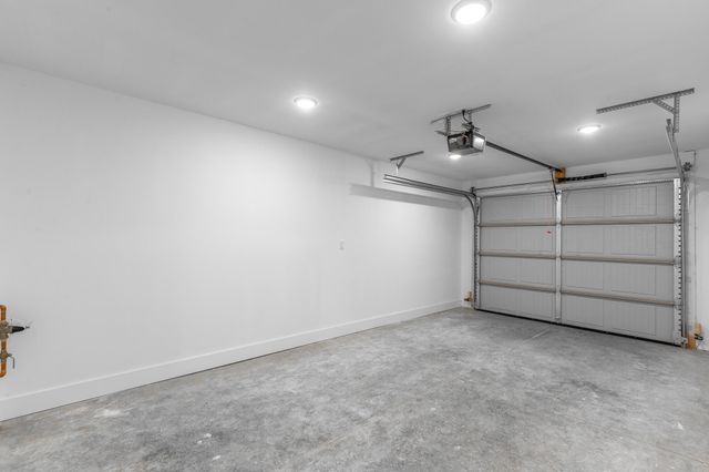 137 Sunset Cove Drive 32c, Rossville, GA 30741