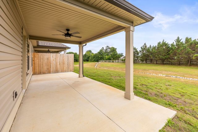 137 Sunset Cove Drive 32c, Rossville, GA 30741