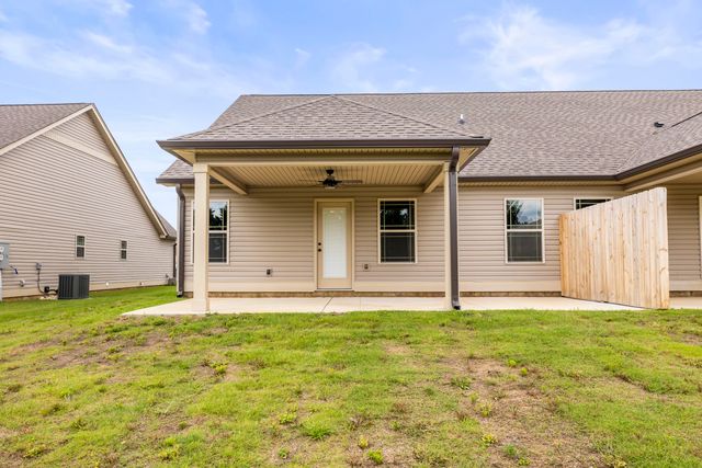 137 Sunset Cove Drive 32c, Rossville, GA 30741