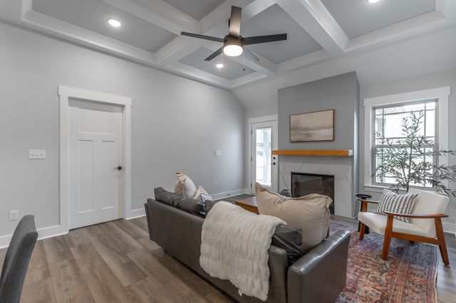 137 Sunset Cove Drive 32c, Rossville, GA 30741