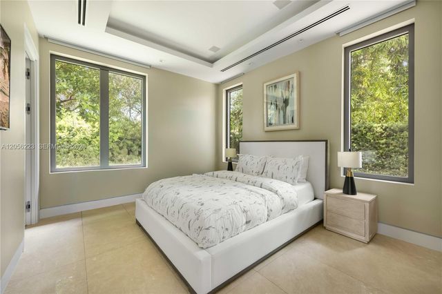 6540 SW 123rd St, Pinecrest, FL 33156