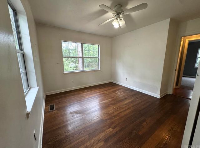 6312 Kenwood Rd, Little Rock, AR 72207