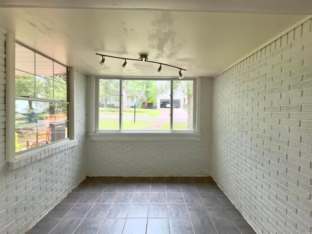 6312 Kenwood Rd, Little Rock, AR 72207