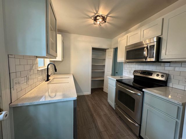 6312 Kenwood Rd, Little Rock, AR 72207