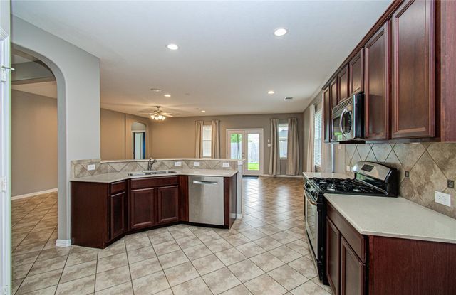 509 Redbridge Lane, League City, TX 77573