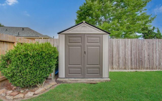 509 Redbridge Lane, League City, TX 77573