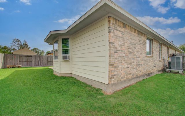 509 Redbridge Lane, League City, TX 77573