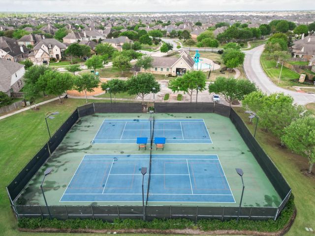 509 Redbridge Lane, League City, TX 77573