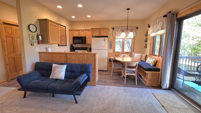 2050 W Schuss Mountain Drive, Custer Twp, MI 49615