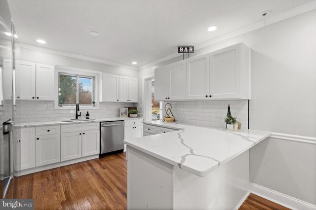 7604 WINDY RDG, Baltimore, MD 21236