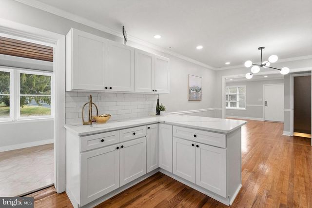 7604 WINDY RDG, Baltimore, MD 21236