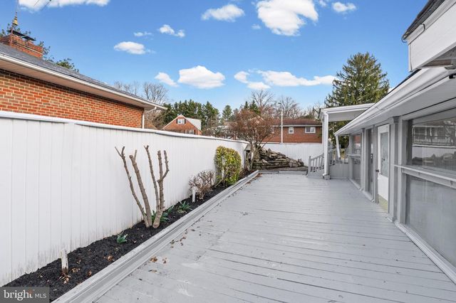 7604 WINDY RDG, Baltimore, MD 21236