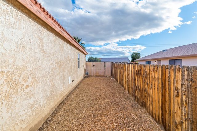 2067 E Joy Lane, Fort Mohave, AZ 86426