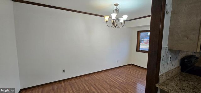 18 BELMONT RD, Bellmawr, NJ 08031