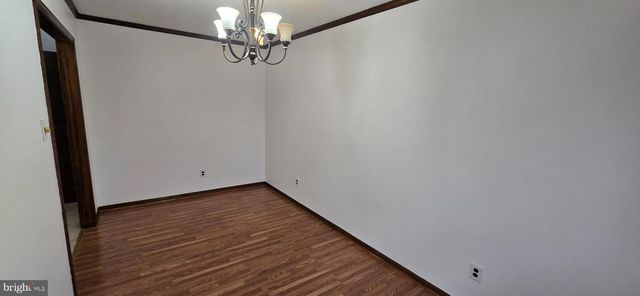 18 BELMONT RD, Bellmawr, NJ 08031