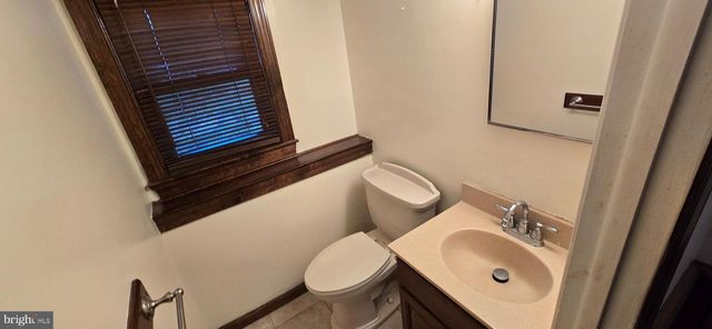 18 BELMONT RD, Bellmawr, NJ 08031