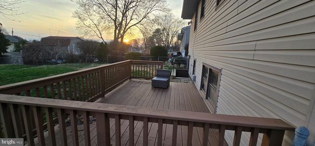 18 BELMONT RD, Bellmawr, NJ 08031