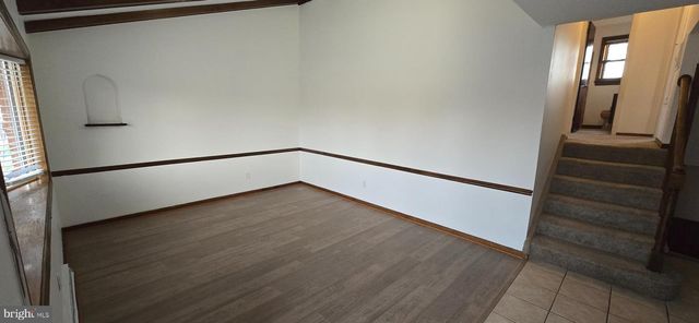 18 BELMONT RD, Bellmawr, NJ 08031