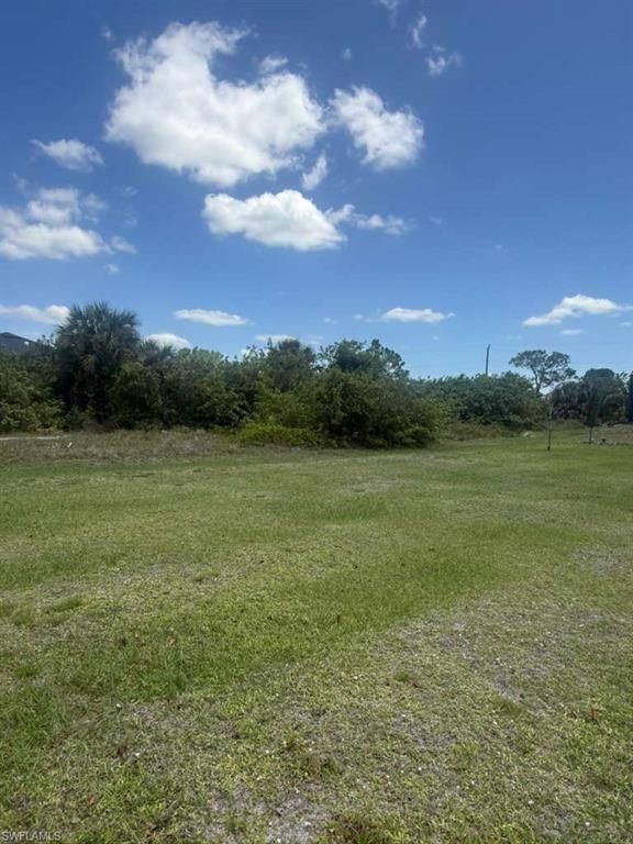 854 Jaguar BLVD, LEHIGH ACRES, FL 33974 — photo 3