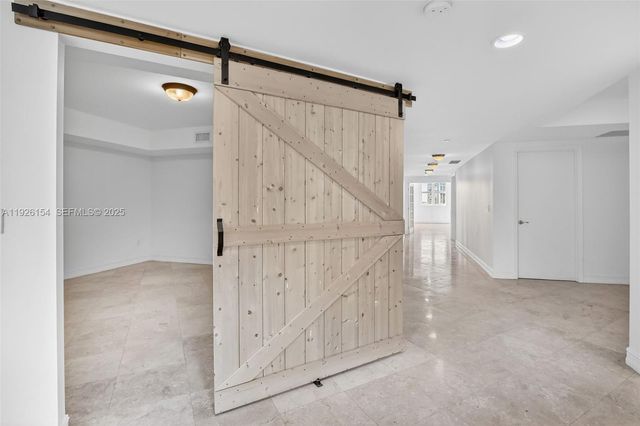 3301 NE 183 St 906, Aventura, FL 33160