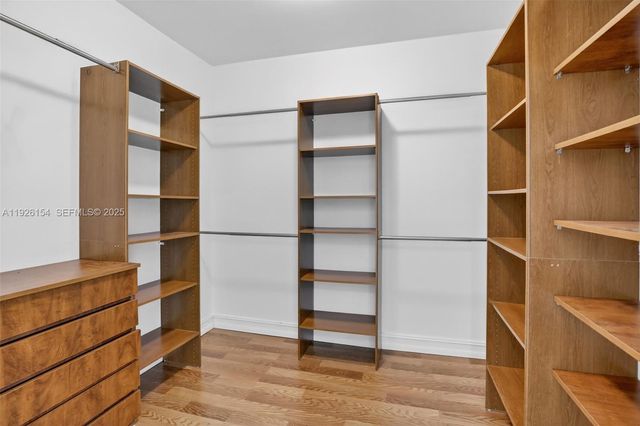 3301 NE 183 St 906, Aventura, FL 33160