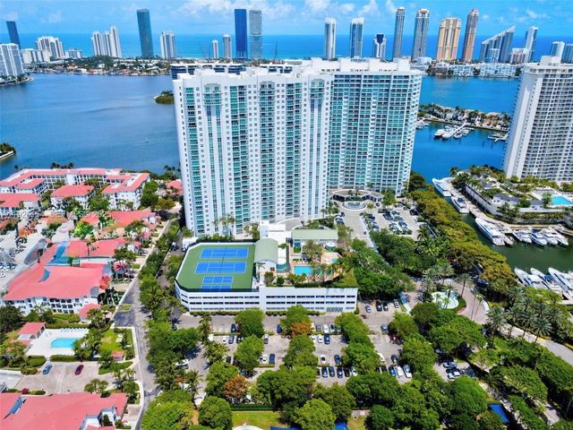 3301 NE 183 St 906, Aventura, FL 33160