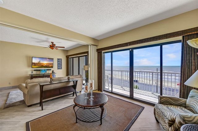 7700 Seawall Boulevard 402, Galveston, TX 77551