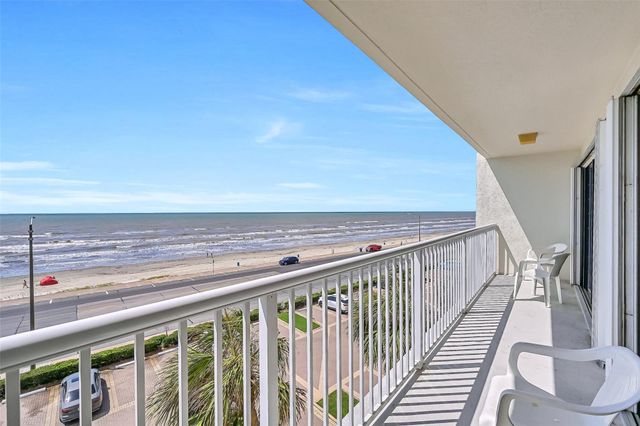7700 Seawall Boulevard 402, Galveston, TX 77551