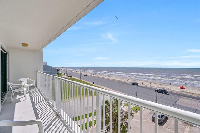 7700 Seawall Boulevard 402, Galveston, TX 77551