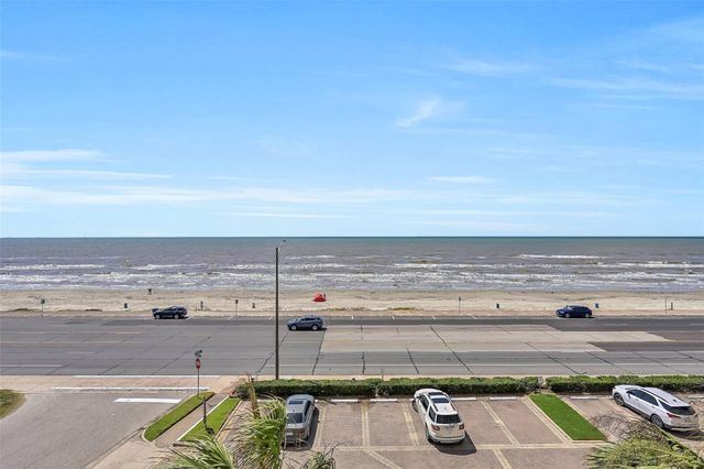 7700 Seawall Boulevard 402, Galveston, TX 77551