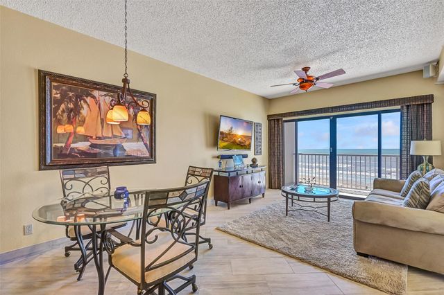 7700 Seawall Boulevard 402, Galveston, TX 77551