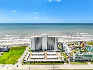 7700 Seawall Boulevard 402, Galveston, TX 77551