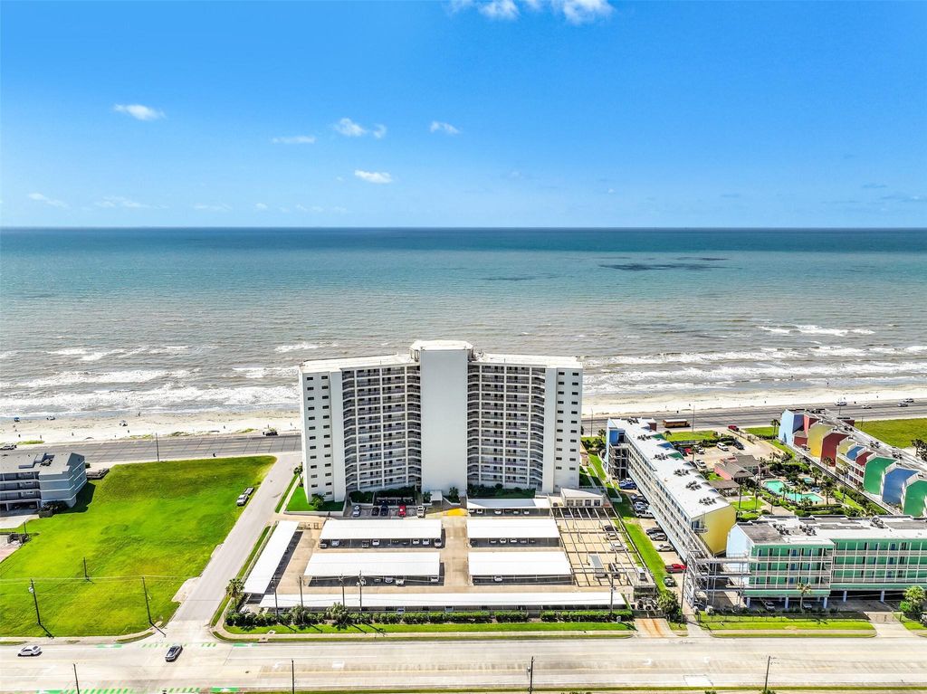 7700 Seawall Boulevard 402, Galveston, TX 77551