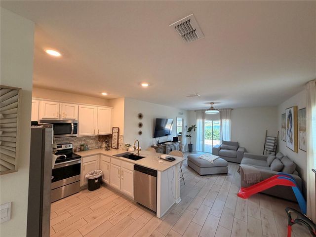 3925 ANGOLA LANE, Sanford, FL 32771