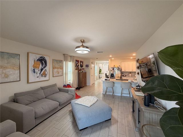 3925 ANGOLA LANE, Sanford, FL 32771