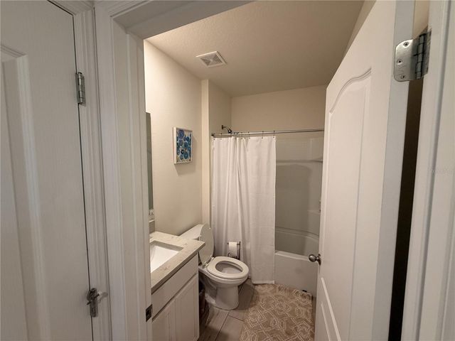 3925 ANGOLA LANE, Sanford, FL 32771