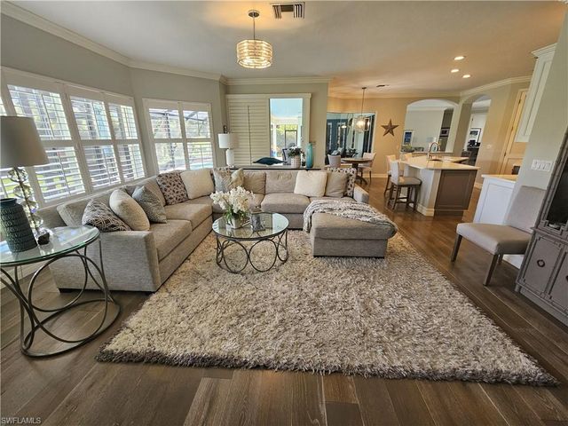 8944 Lely Island CIR, Naples, FL 34113