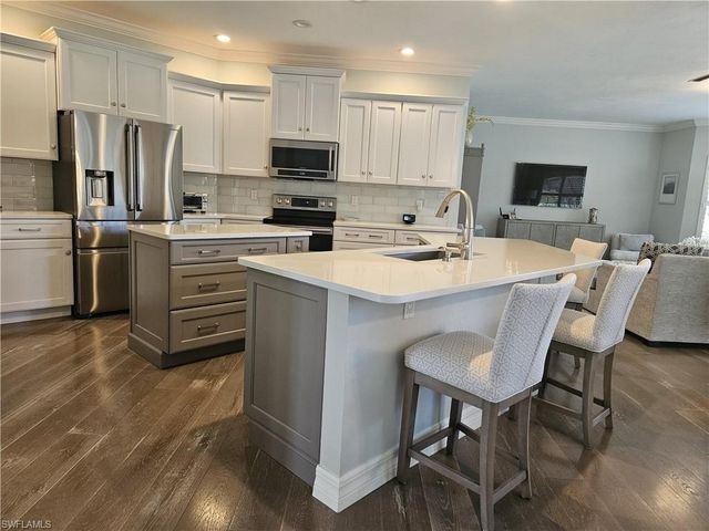 8944 Lely Island CIR, Naples, FL 34113