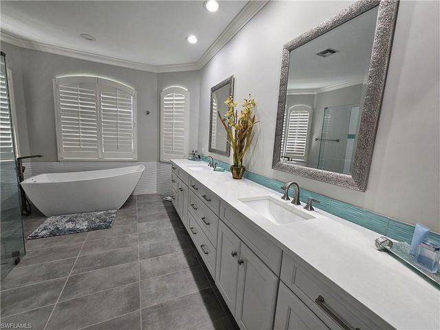 8944 Lely Island CIR, Naples, FL 34113