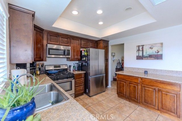 731 S Glenwood, Rialto, CA 92376