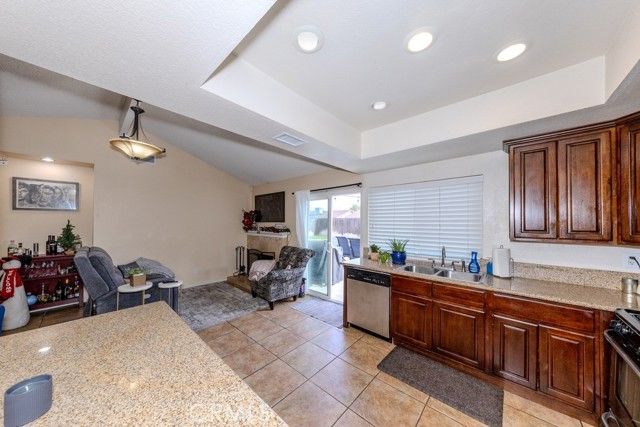 731 S Glenwood, Rialto, CA 92376