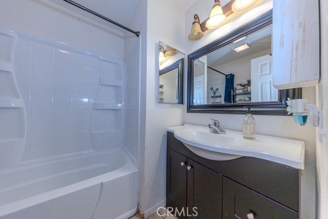 731 S Glenwood, Rialto, CA 92376