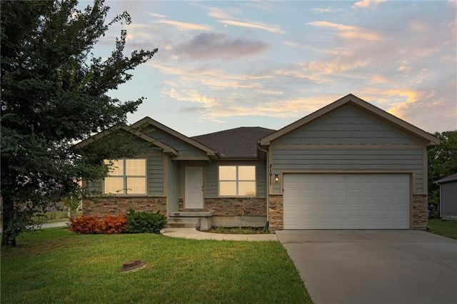 31911 W 172nd Street, Gardner, KS 66030