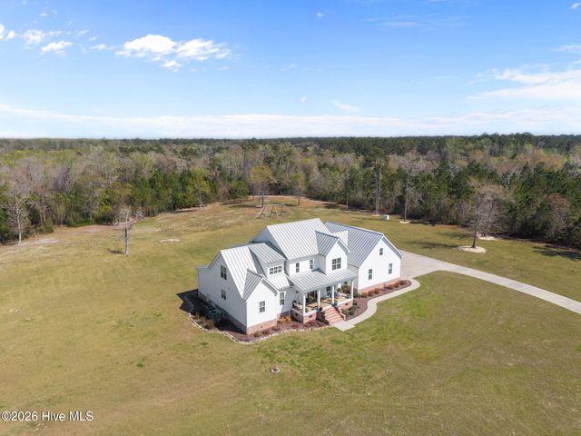 565 Alden Drive SE, Winnabow, NC 28479