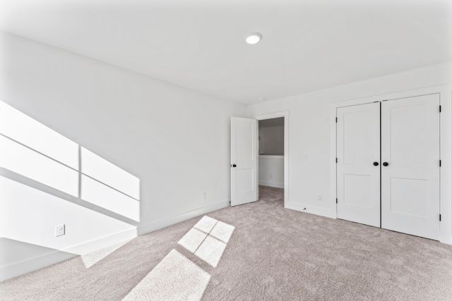 3149 Rolling Brook Dr, Columbia, TN 38401