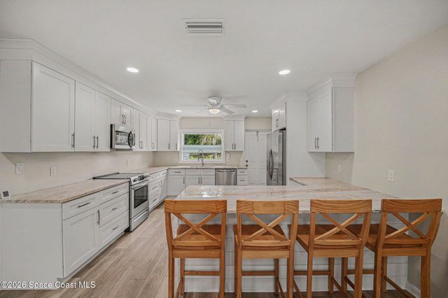 20 Hardee Circle N, Rockledge, FL 32955